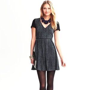 Banana Republic Tweed Fit-and-Flare Dress | A-Line Short Sleeves V-Neck 6P